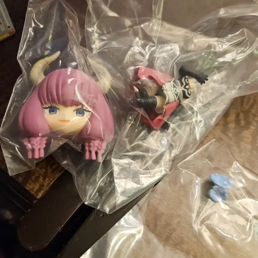 [BUNJANG] Frieren Aura Figure / 장송의 프리렌 서프라이즈 피규어 아우라 피규어