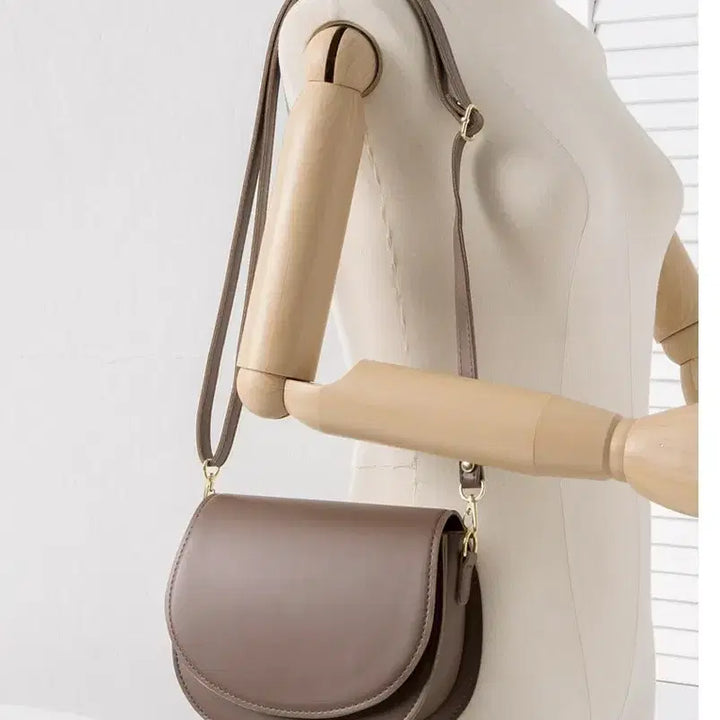 [BUNJANG] Half Moon Round Crossbody Bag / 하프문 라운드 크로스백