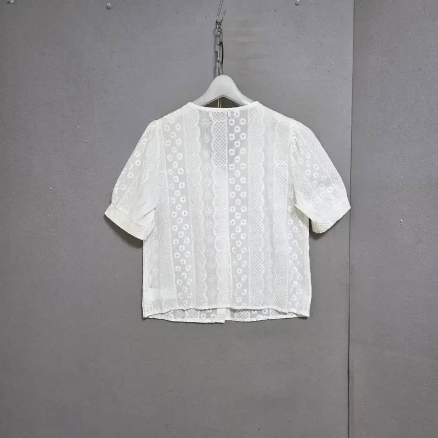 [BUNJANG] LeShop Lace Collar Blouse F / 르샵 레이스카라 블라우스 F   n2306
