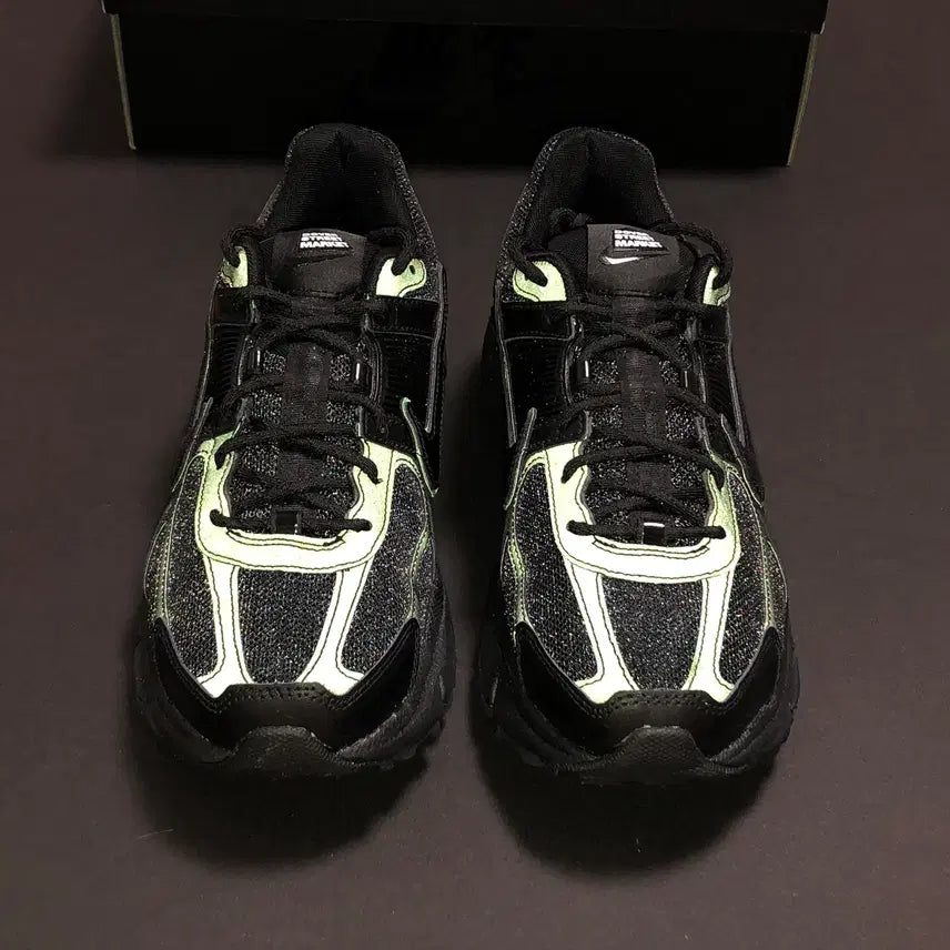 [BUNJANG] Nike x DSM Zoom Vomero 5 SP Black / 나이키 X DSM 줌 보메로 5 SP 블랙