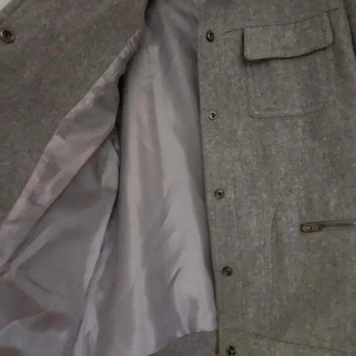 [BUNJANG] Benetton Wool Blend Gray Jacket / 베네통 울80%그레이 자켓 42(90) 스냅버튼 지퍼포켓 디테일