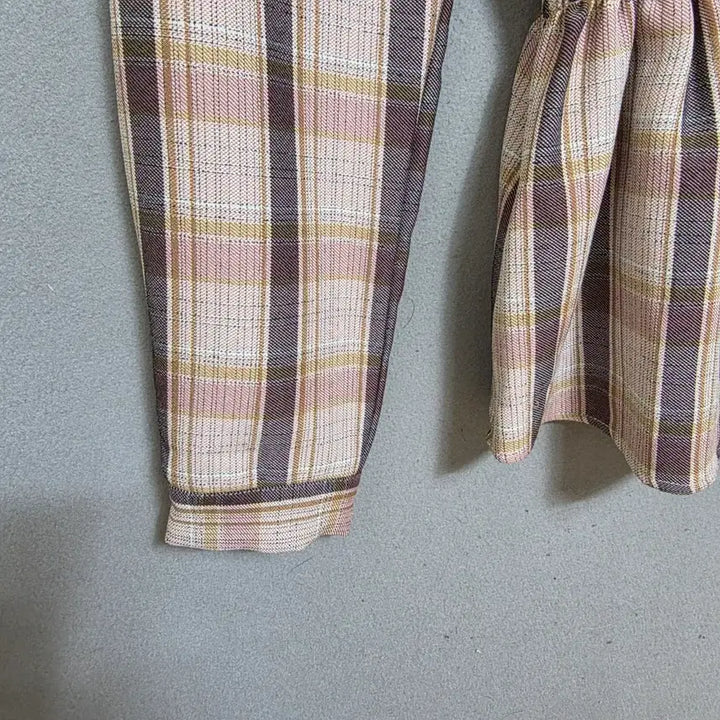 [BUNJANG] Ashley Checkered Blouse / 허리밴드 체크 블라우스 55  n2309