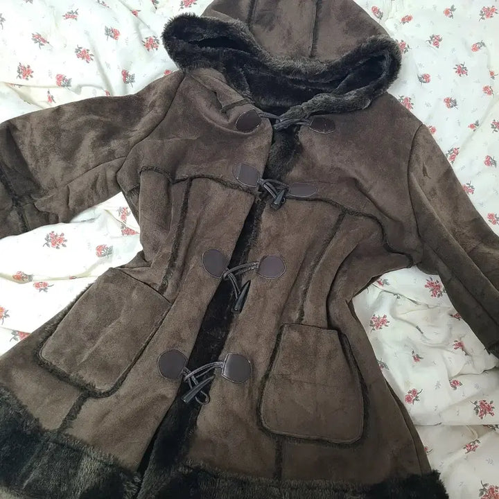 [BUNJANG] Butterfly Vintage Mustang Toggle Half Coat Brown / 버터플라이빈티지 무스탕 떡볶이 하프 코트 브라운 후드 오네 라떼 갸루