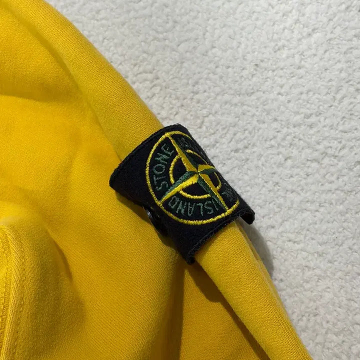[BUNJANG] Stone Island Mustard Sweatshirt L Size / 스톤아일랜드 머스타드 맨투맨 L 사이즈