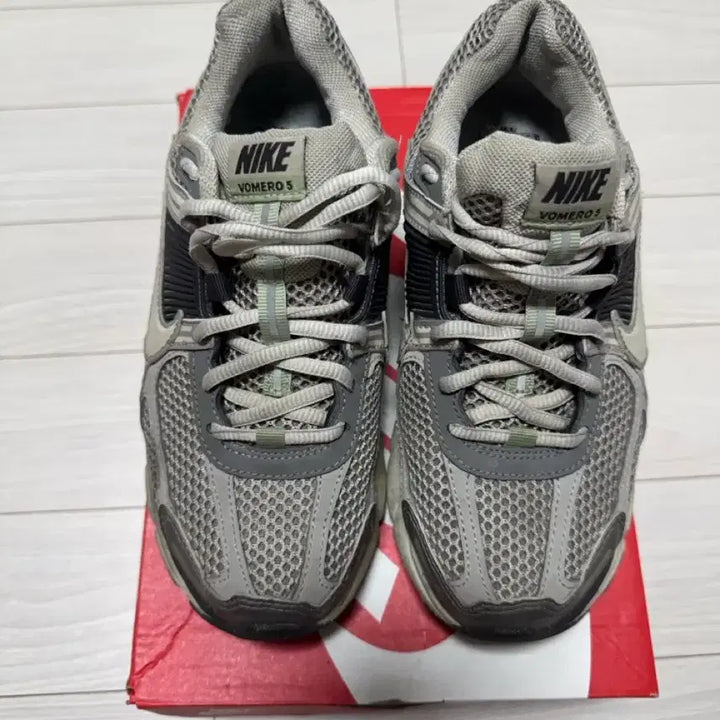[BUNJANG] Nike Vomero 5 Cobblestone Sneakers / 나이키 보메로5 운동화 코블스톤 / 235