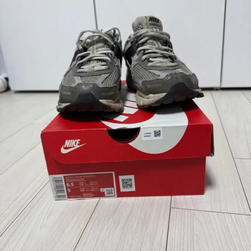 [BUNJANG] Nike Vomero 5 Cobblestone Sneakers / 나이키 보메로5 운동화 코블스톤 / 235