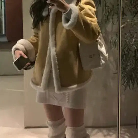 [BUNJANG] Sie Reah Beige Sheepskin Mustang / 시예 리아 무스탕 (베이지)