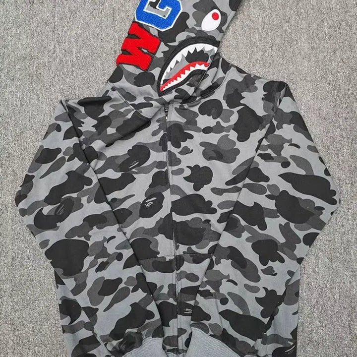 [BUNJANG] BAPE Shark Hoodie / 베이프 샤크 후드