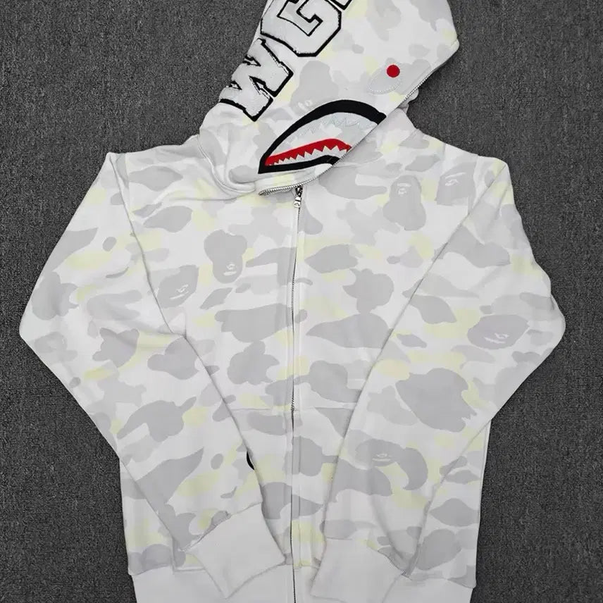 [BUNJANG] BAPE Shark Hoodie / 베이프 샤크 후드