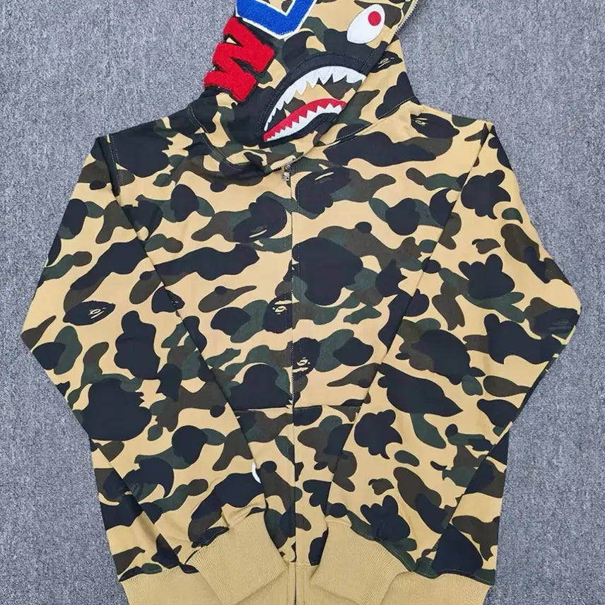 [BUNJANG] BAPE Shark Hoodie / 베이프 샤크 후드