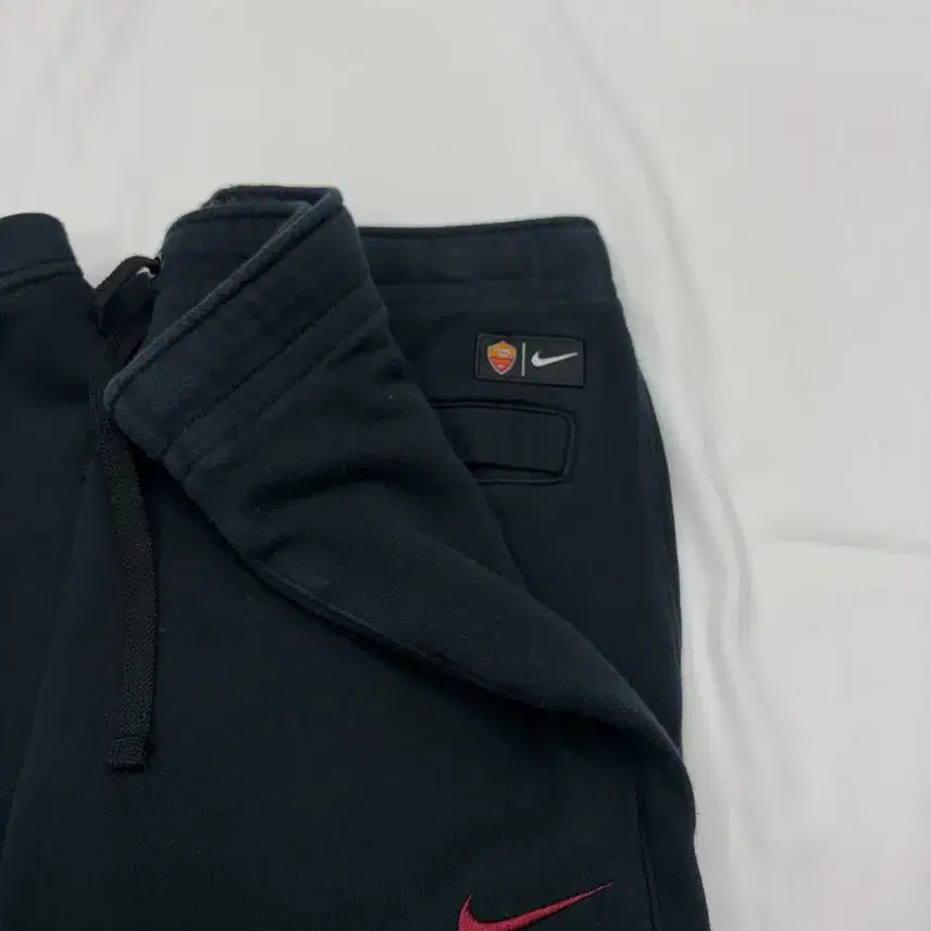 [BUNJANG] Nike AS Roma Core Sweatpants / 나이키 AS로마 코어 스웻팬츠  Size: 40