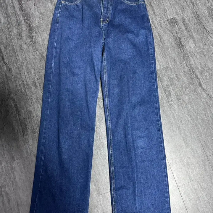[BUNJANG] Kirsh Wide Fit Denim Jeans (Size 1) / Kirsh 와이드핏 데님 청바지(1사이즈)