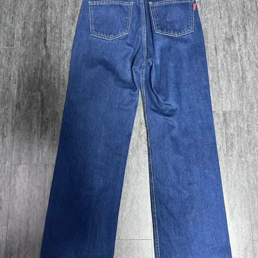 [BUNJANG] Kirsh Wide Fit Denim Jeans (Size 1) / Kirsh 와이드핏 데님 청바지(1사이즈)