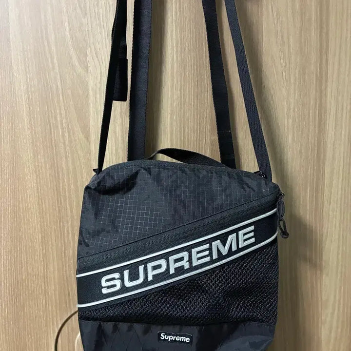 [BUNJANG] Supreme 23FW Shoulder Bag Black / 슈프림 23fw 숄더백 블랙
