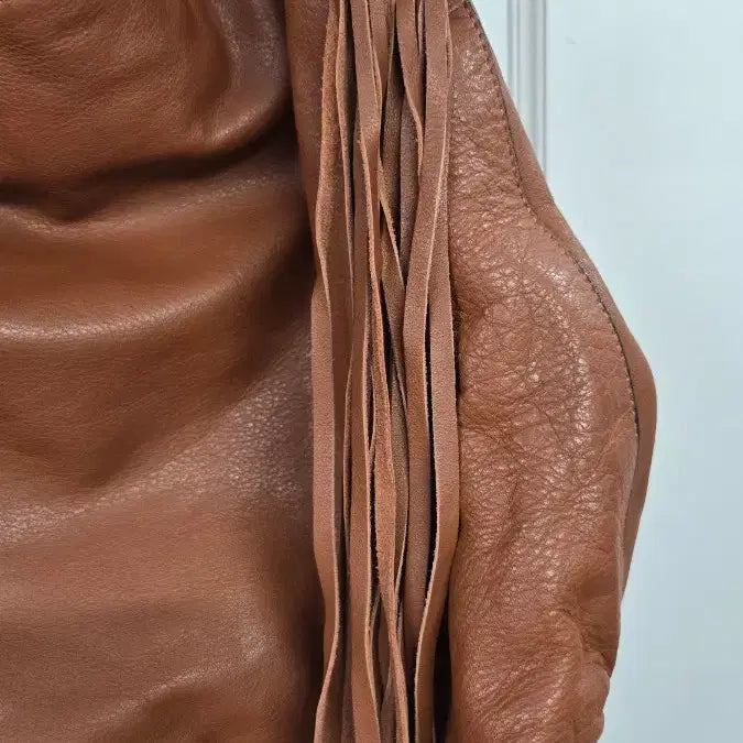 [BUNJANG] &amp; Other Stories Leather Tassel Shoulder Bag / 앤아더스토리즈 브라운 레더 태슬 숄더백
