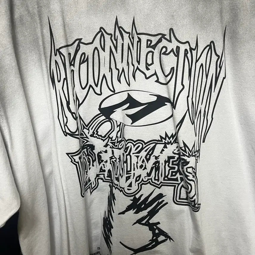 [BUNJANG] Maison Mineed Reconnection Sprayed Half T-shirt / 메종미네드 RECONNECTION SPRAYED HALF T WHITE