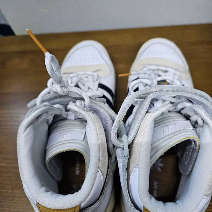 [BUNJANG] Adidas x Beyonce Ivy Park Forum Mid Sneakers / 아디다스 x 비욘세 아이비 파크 포럼 미드