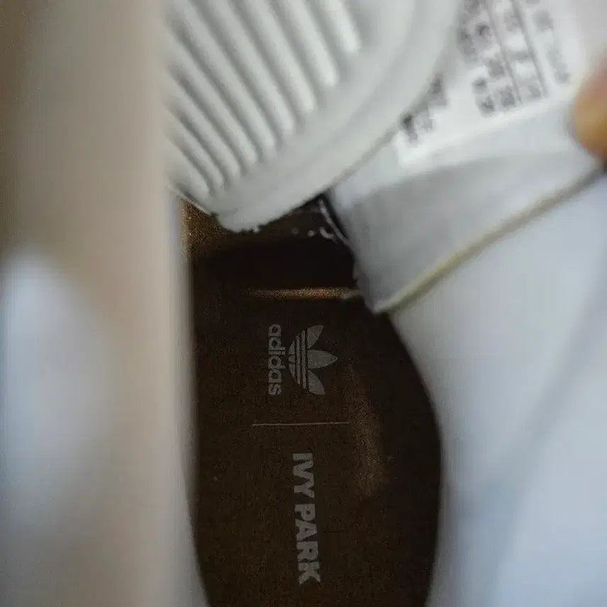 [BUNJANG] Adidas x Beyonce Ivy Park Forum Mid Sneakers / 아디다스 x 비욘세 아이비 파크 포럼 미드