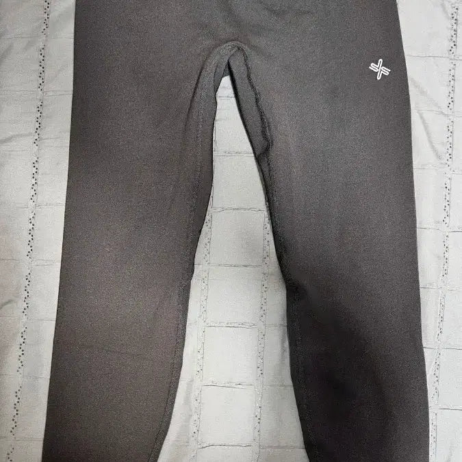 [BUNJANG] Xexymix Dark Gray V-Up 3D Plus Leggings - L / 젝시믹스 다크그레이 레깅스 L (V업 3D 플러스 레깅스) (새상품!)