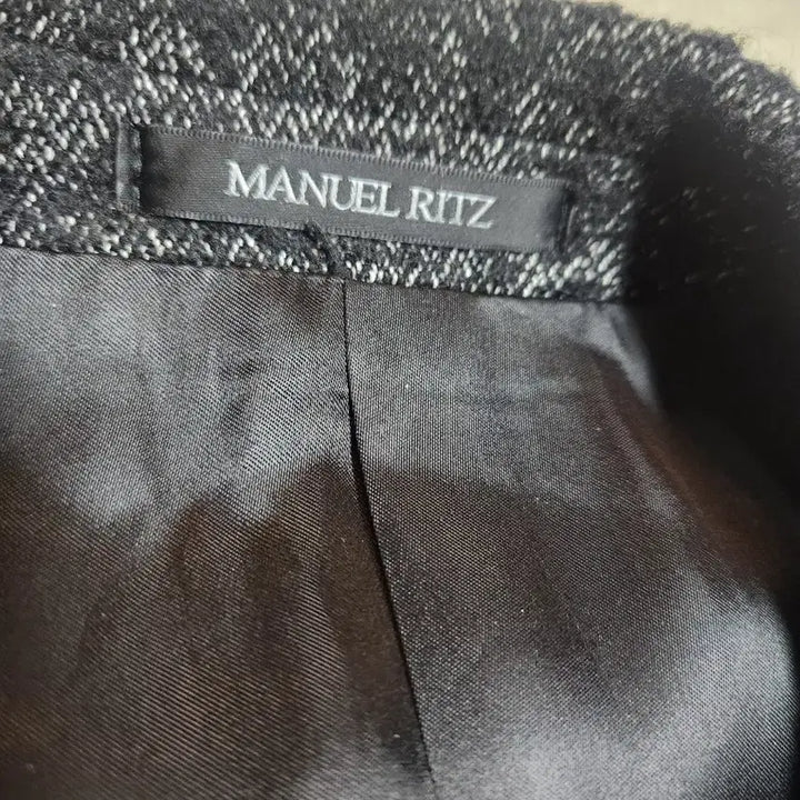 [BUNJANG] Manuel Ritz Chesterfield Coat (Size 50) / 마누엘리츠 체스터필드 코트 50사이즈 (105)