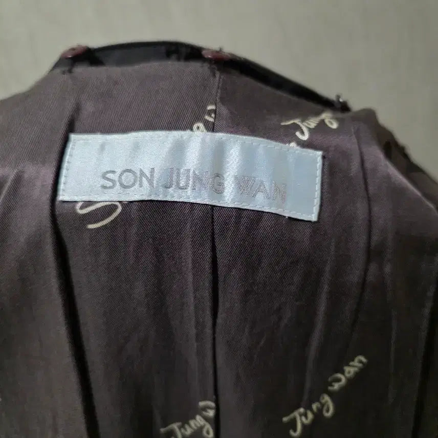 [BUNJANG] Son Jung Wan Leather Accent Jacket / 손정완 고급무드 양가죽 배색 자켓 55반 (카라탈부착)