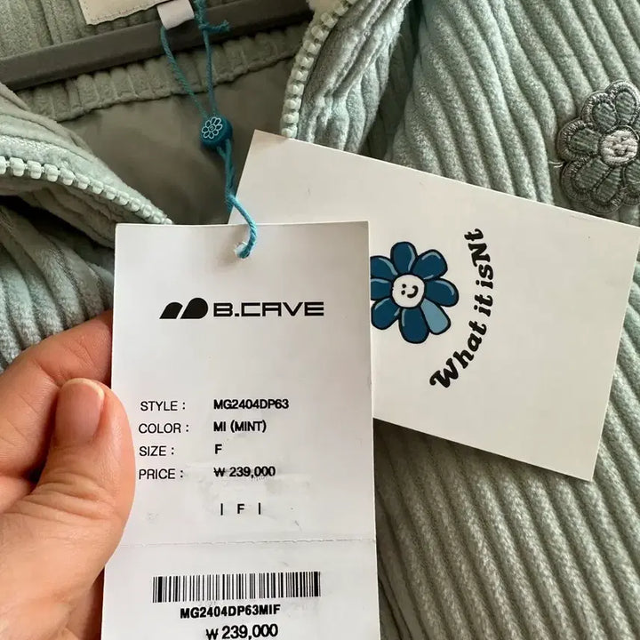 [BUNJANG] What it isnt Corduroy Down Padded Jacket / What it isnt 와키윌리 코듀로이 패딩 90(S) 새상품