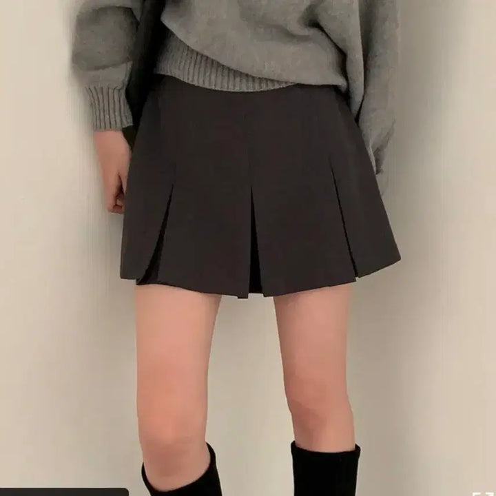 [BUNJANG] Cream Cheese Market More Pleated Skirt Shorts Black S / 크림치즈마켓 모어 플리츠 치마바지 미니스커트 블랙 S