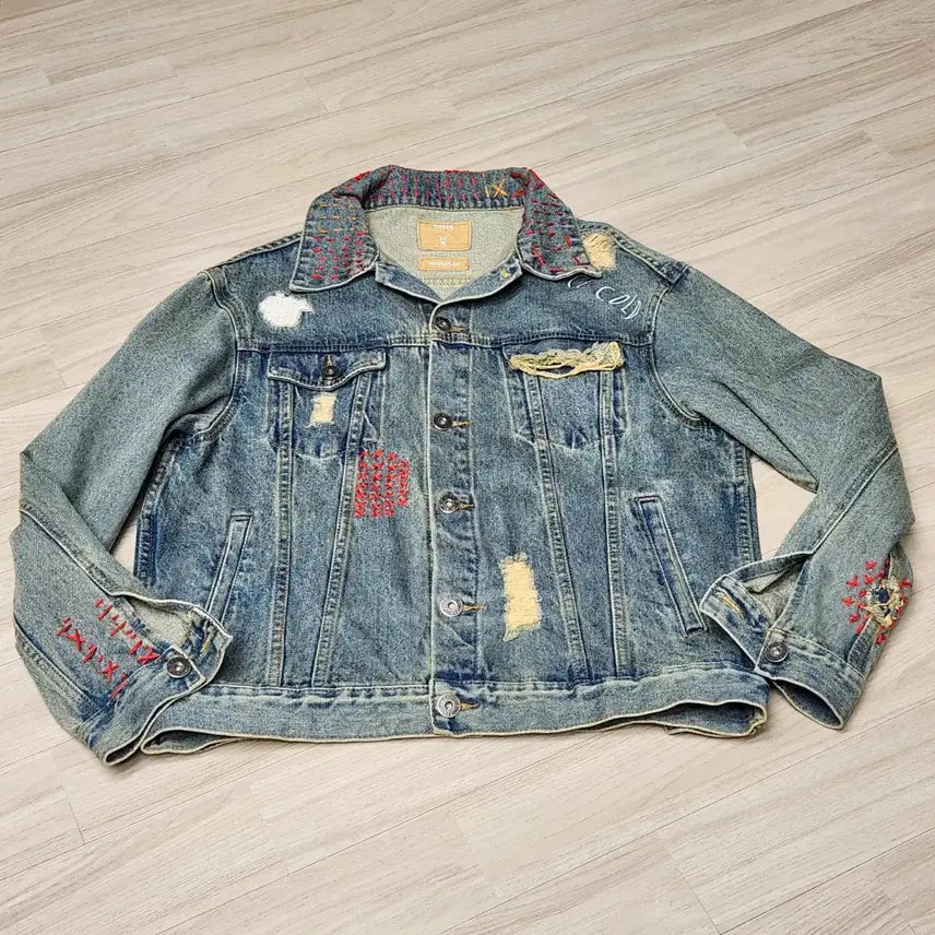 [BUNJANG] C2H4 Custom Denim Jacket / C2H4 커스텀  데님 세미 오버핏 스타일 청자켓