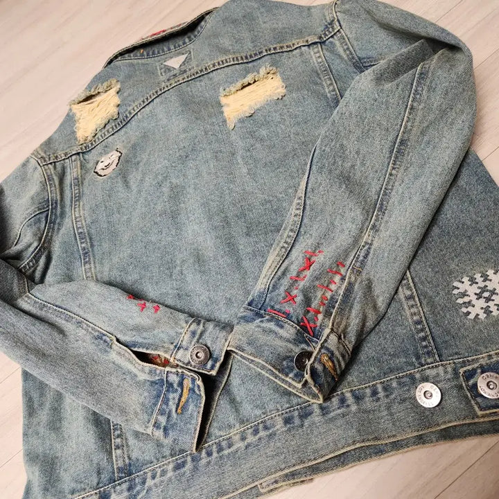 [BUNJANG] C2H4 Custom Denim Jacket / C2H4 커스텀  데님 세미 오버핏 스타일 청자켓