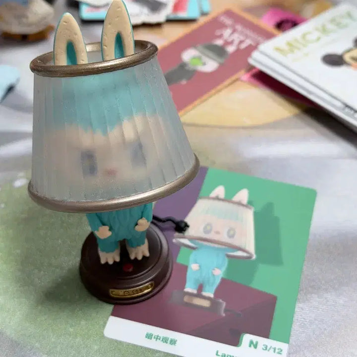 [BUNJANG] Pop Mart Labubu Lamp Figure / 팝마트 라부부 램프 피규어