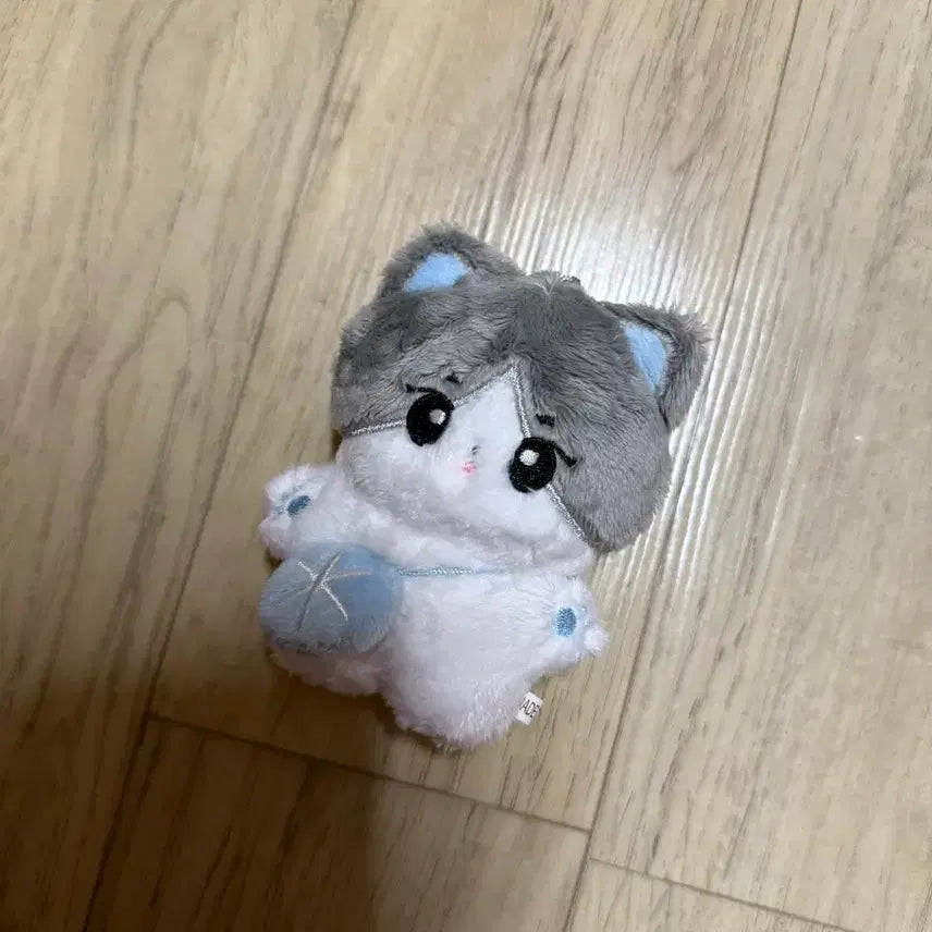 [BUNJANG] Xiumin 10cm Doll / 시우민 10cm 인형 슈탄이 양도