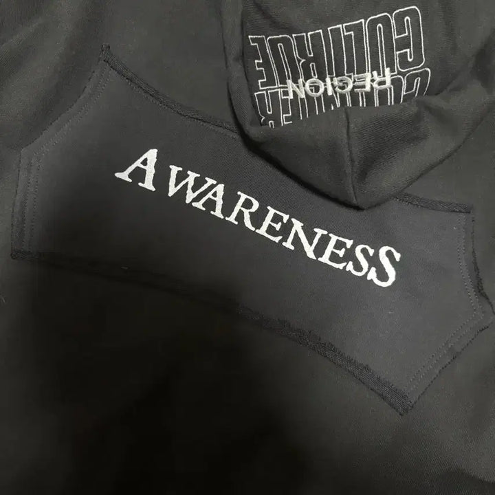 [BUNJANG] Resurrection13 Patchwork Two-Way Zip-Up Hoodie Black / 레저렉션13 패치워크 투웨이 집업 후드 블랙