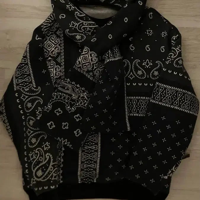 [SOLD OUT] KAPITAL/캐피탈 반다나 후드티