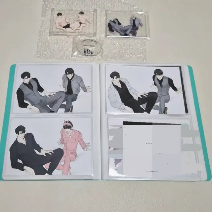 [BUNJANG] Payback Outfit Change Stand Set / 페이백 옷 갈아입히기 스탠드 세트