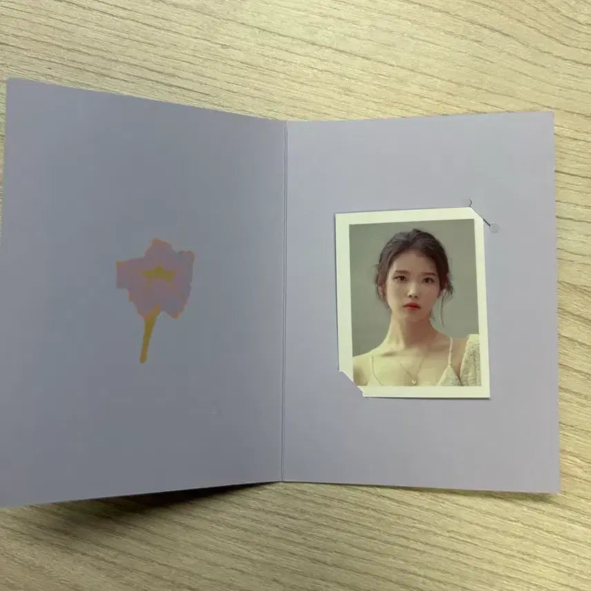 [BUNJANG] IU Lilac Photocard / 아이유 라일락 증사