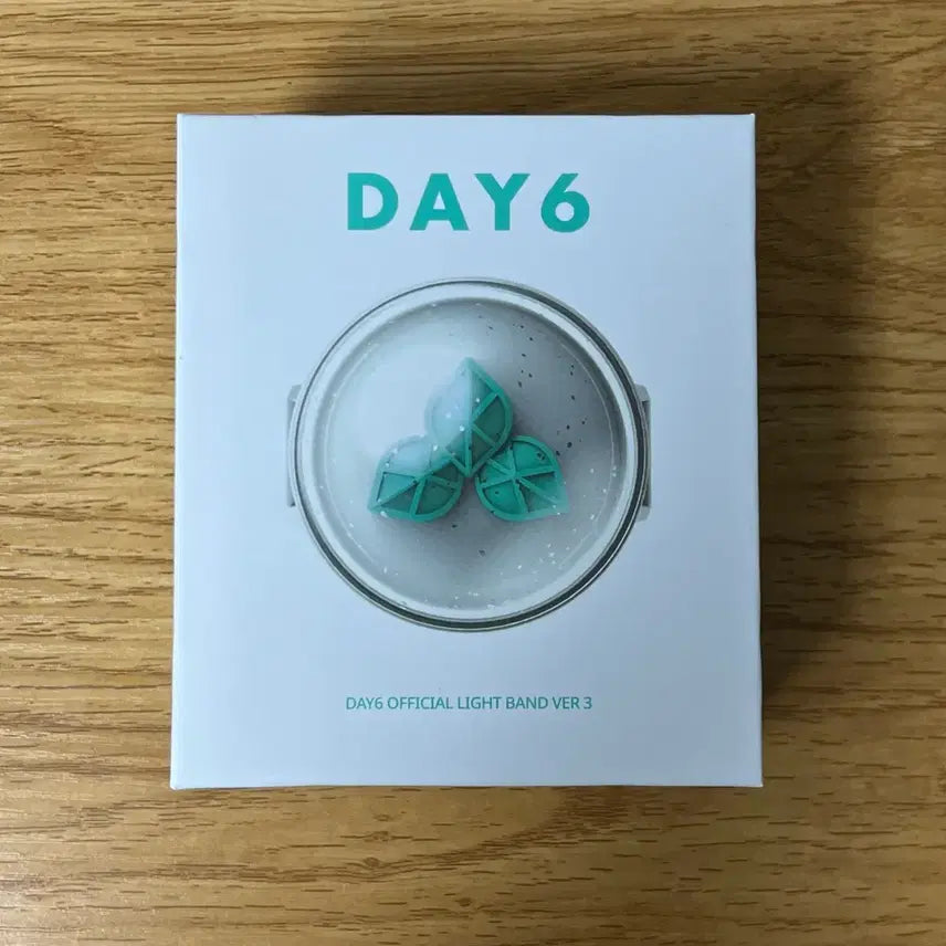 [BUNJANG] DAY6 Made Watch Ver. 3 / 새상품 데이식스 마데워치 ver3