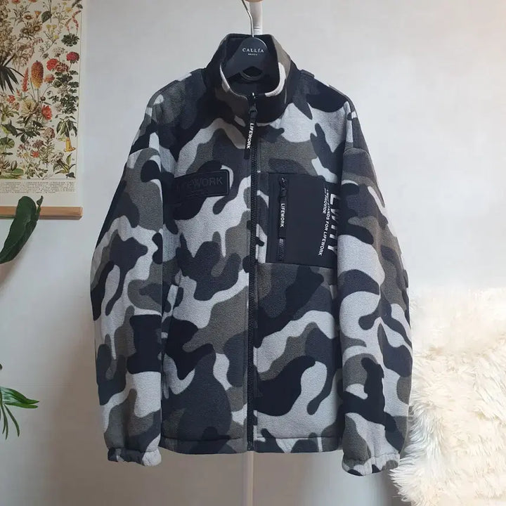 [BUNJANG] Life Work Camo Reversible Fleece Jacket (Size M/L) / [M~L]라이프워크 카모 리버시블 후리스 자켓(무배)