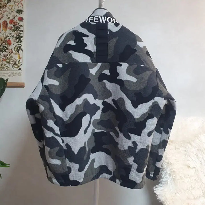 [BUNJANG] Life Work Camo Reversible Fleece Jacket (Size M/L) / [M~L]라이프워크 카모 리버시블 후리스 자켓(무배)