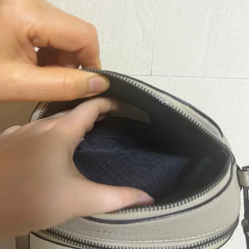 [BUNJANG] Oryany Crossbody Bag / 오야니 크로스백