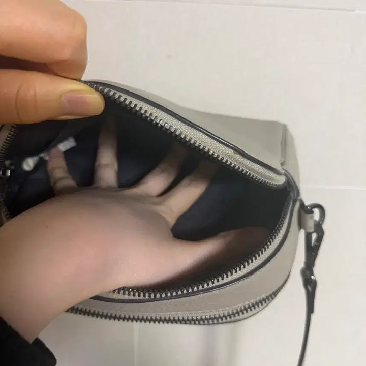 [BUNJANG] Oryany Crossbody Bag / 오야니 크로스백