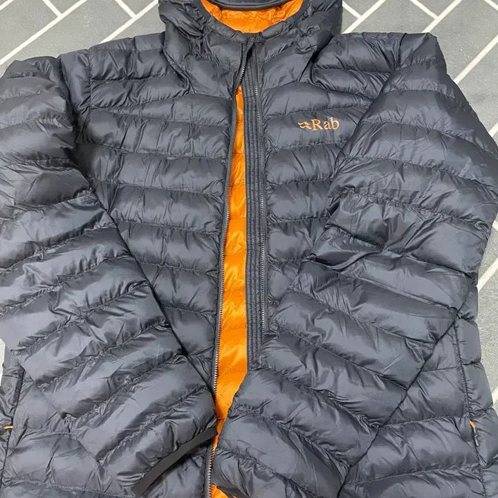 [BUNJANG] Rab L Dark Navy Padded Jacket / (새상품) Rab 패딩 L