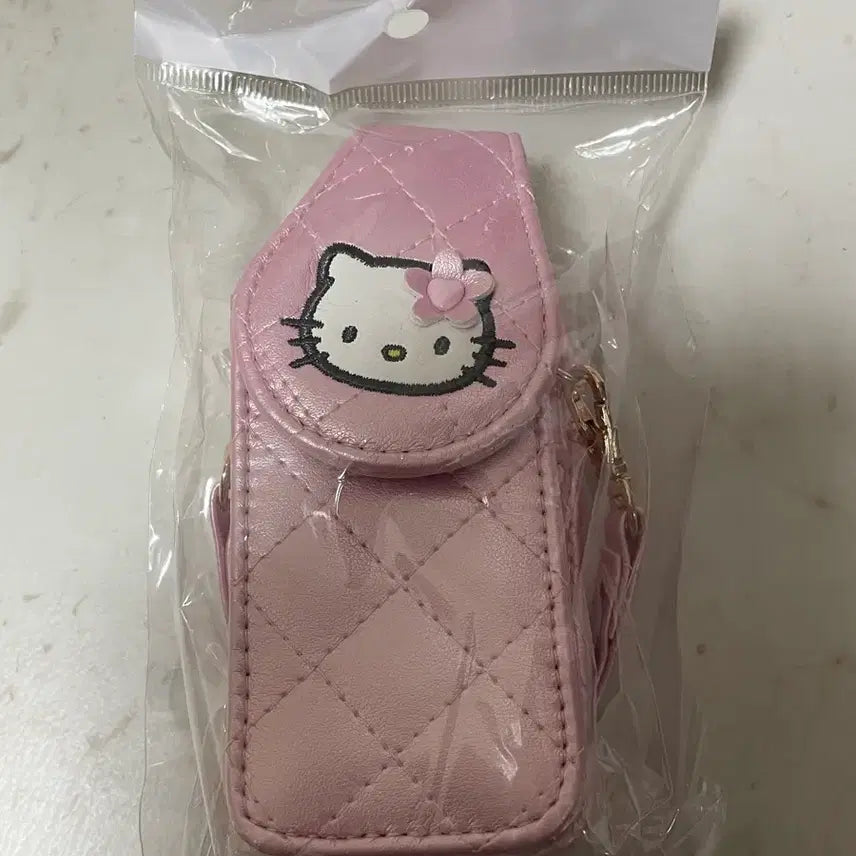 [BUNJANG] Hello Kitty Quilted Lip Pouch / (일본정품) 키티 퀼팅 립파우치