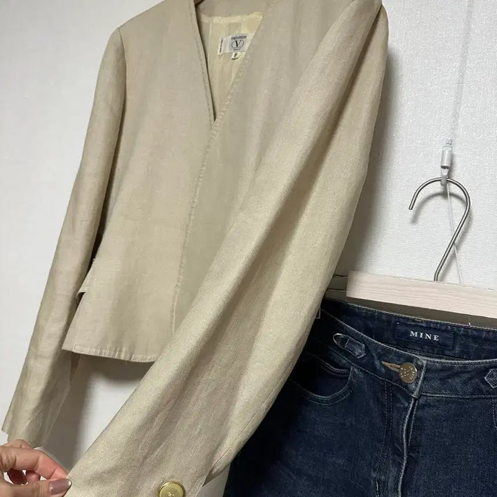 [SOLD OUT] 발렌티노 빈티지 논카라 린넨 크롭 자켓