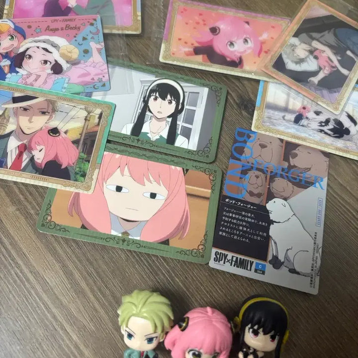 [BUNJANG] Spy x Family Hugcot Gacha & Wafer Card Bundle Set / [일괄] 스파이패밀리 스파패 허그코트 가챠 웨하스카드