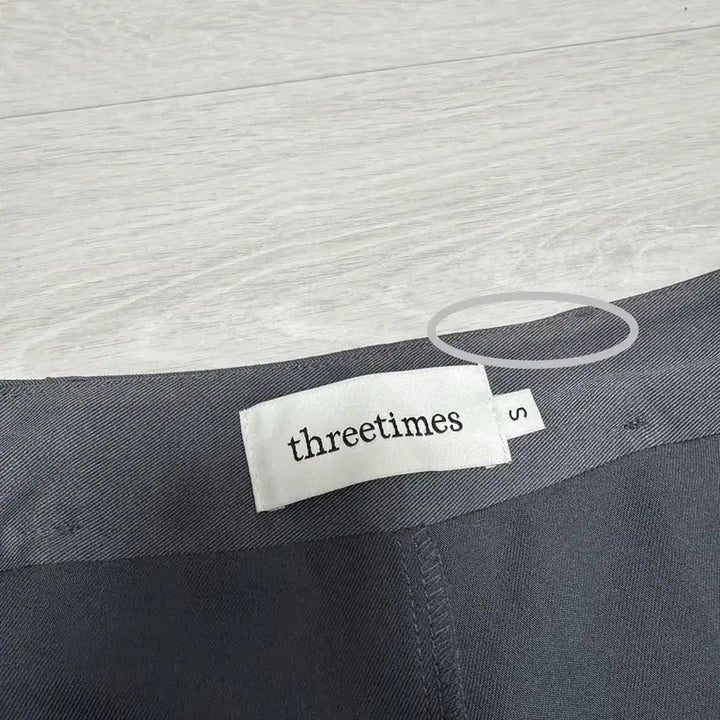 [BUNJANG] 3 Times Cheerly Skirt Gray S / 쓰리타임즈 치어리 스커트 그레이 S