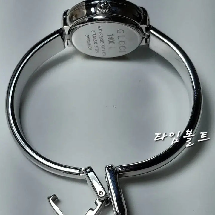 [BUNJANG] Gucci 1400L Silver Bangle Watch / (전시급) 정품 구찌시계 1400L 실버 심플주얼리