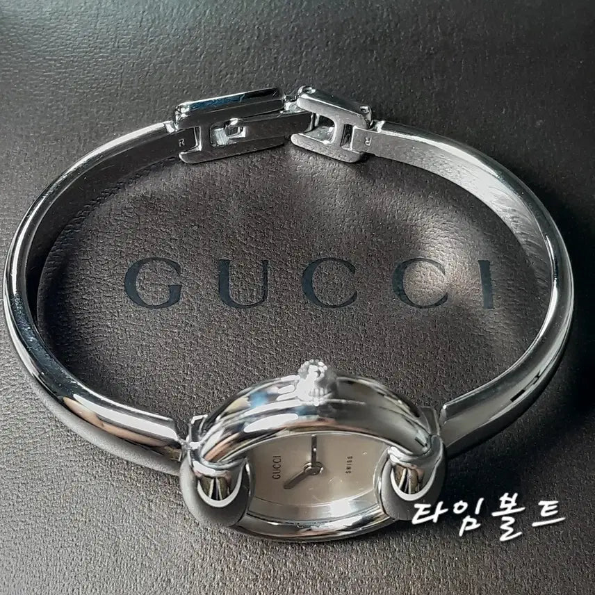[BUNJANG] Gucci 1400L Silver Bangle Watch / (전시급) 정품 구찌시계 1400L 실버 심플주얼리