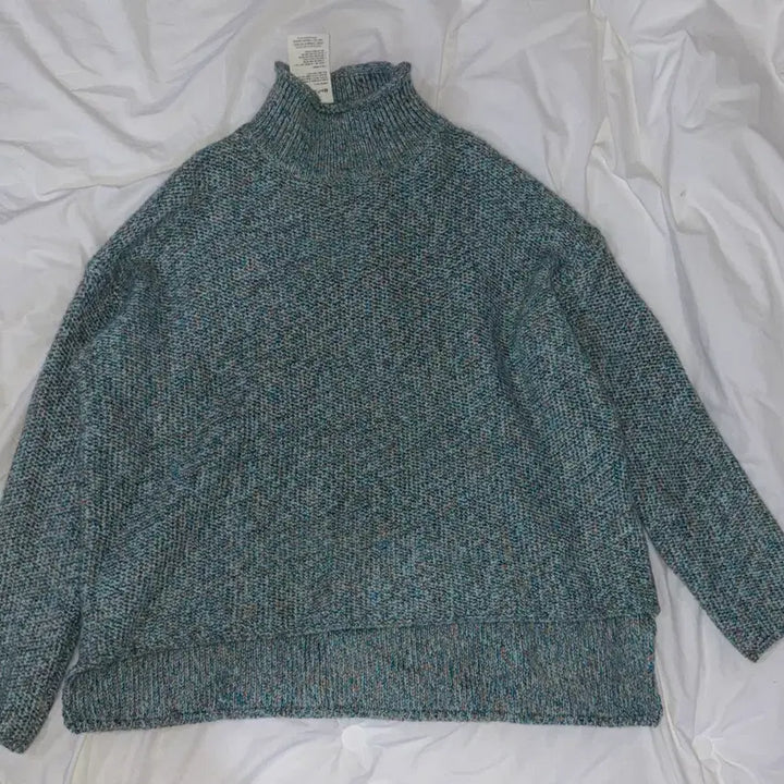 [BUNJANG] Hangul Forest Turtleneck Knit Sweater / 한글숲 손아트 목폴라 니트