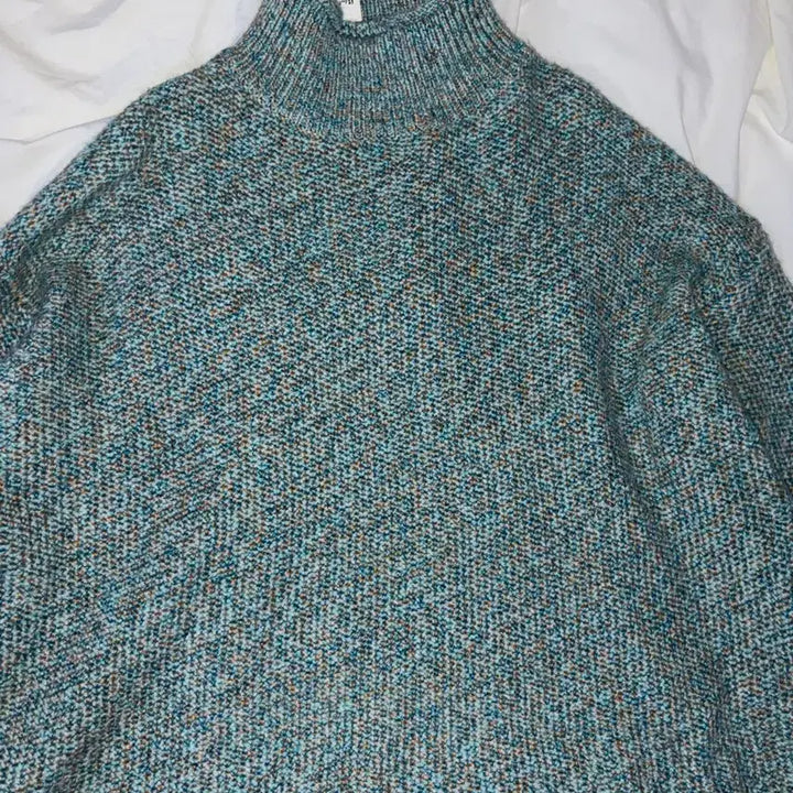 [BUNJANG] Hangul Forest Turtleneck Knit Sweater / 한글숲 손아트 목폴라 니트