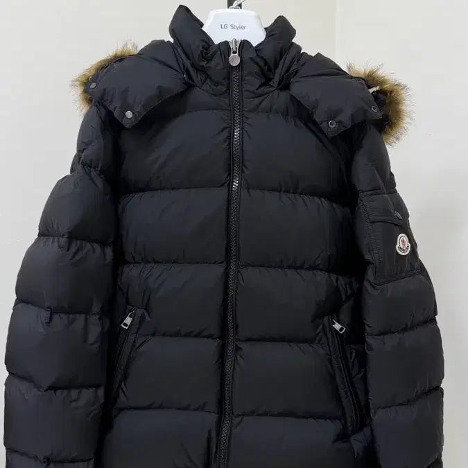 [BUNJANG] Moncler Maya Black Jacket (Size 5) / 몽클레어 마야프 5사이즈 블랙 130 (최종가)